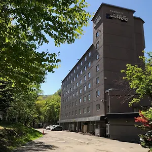hotel-sankeien.sapporo-hotel.com/